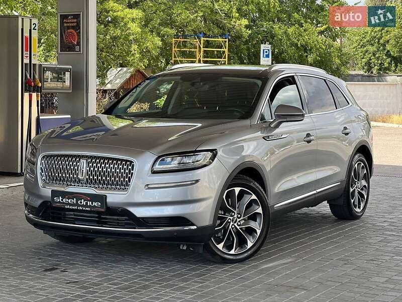 Lincoln Nautilus 2021