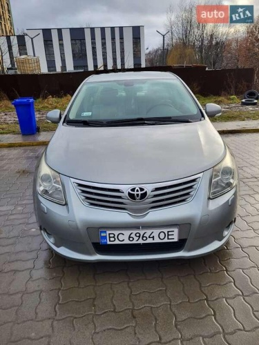 Toyota Avensis 2010