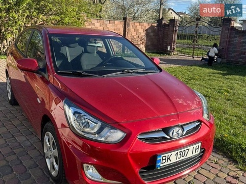 Hyundai Accent 2011