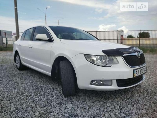Skoda Superb 2012