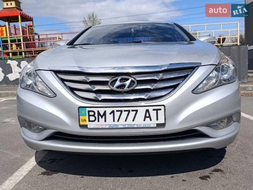 Hyundai Sonata 2010