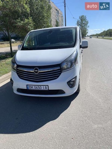 Opel Vivaro 2016