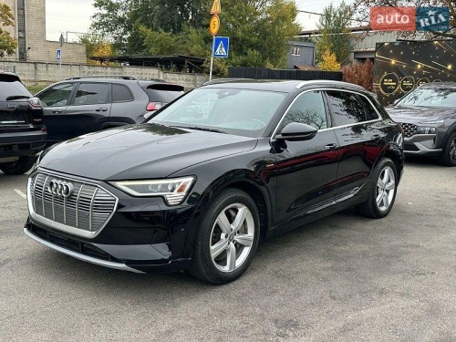 Audi e-tron 2019