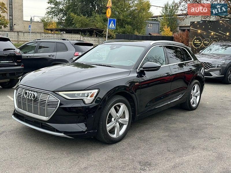 Audi e-tron 2019