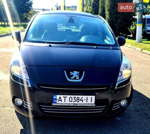 Peugeot 5008 2012