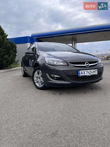 Opel Astra 2013