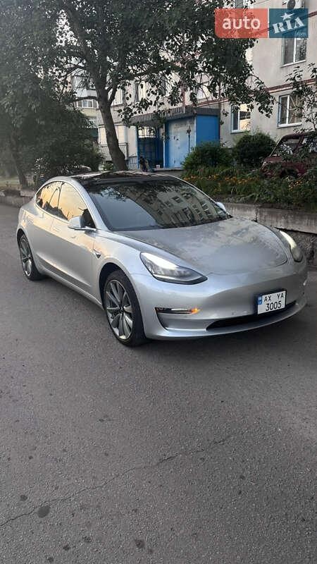Tesla Model 3 2018