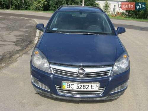 Opel Astra 2010