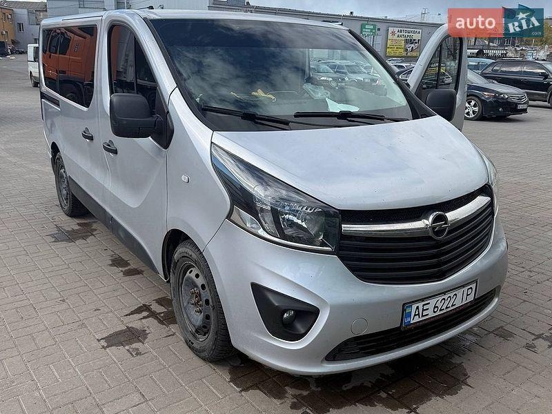Opel Vivaro 2015