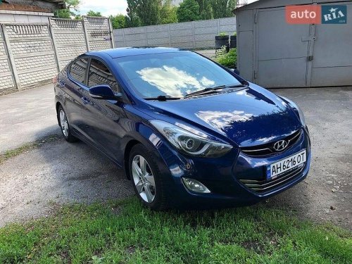 Hyundai Elantra 2013
