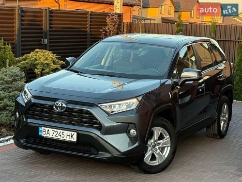 Toyota RAV4 2021