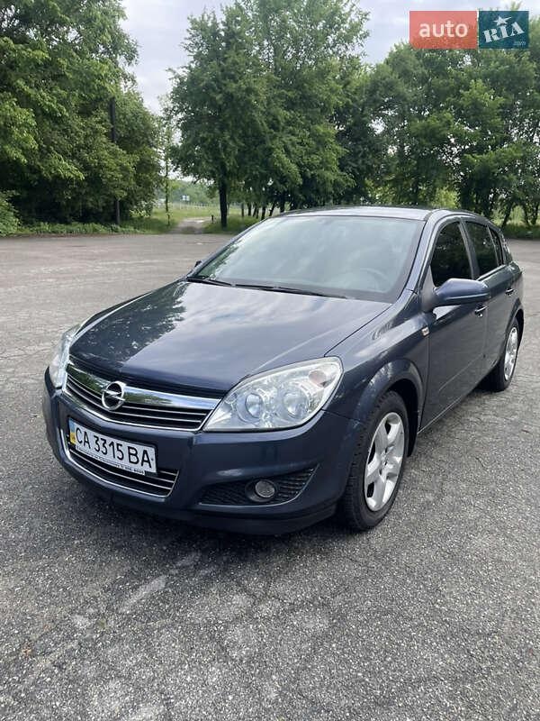 Opel Astra 2008