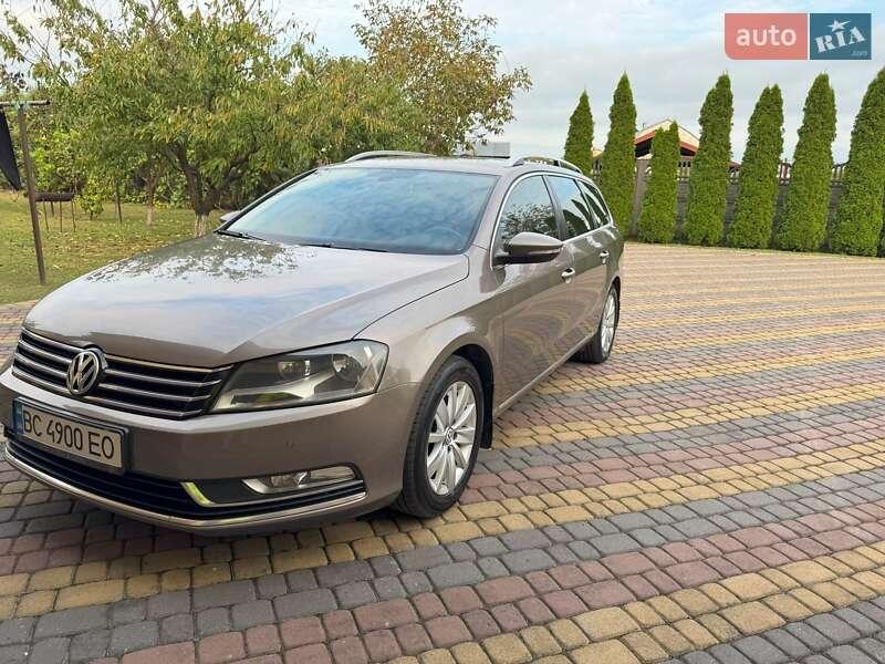 Volkswagen Passat 2011