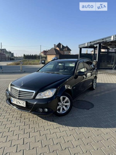 Mercedes-Benz C-Class 2011