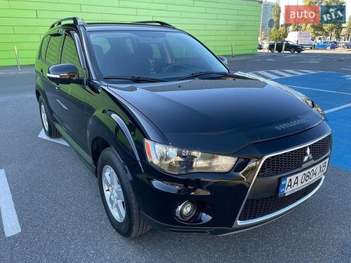 Mitsubishi Outlander XL 2011