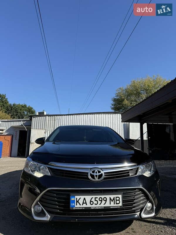 Toyota Camry 2017