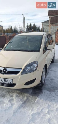 Opel Zafira 2012