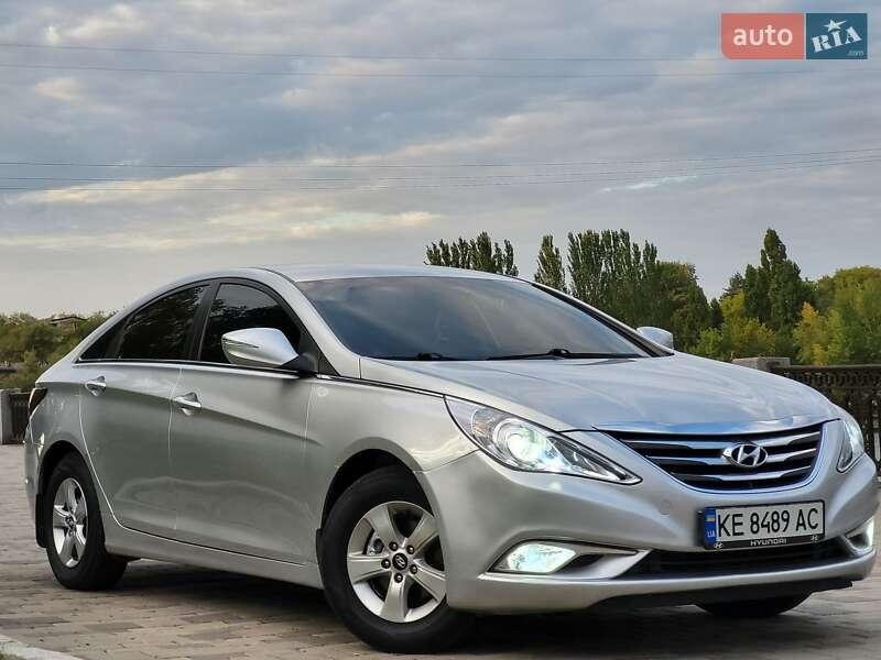 Hyundai Sonata 2013