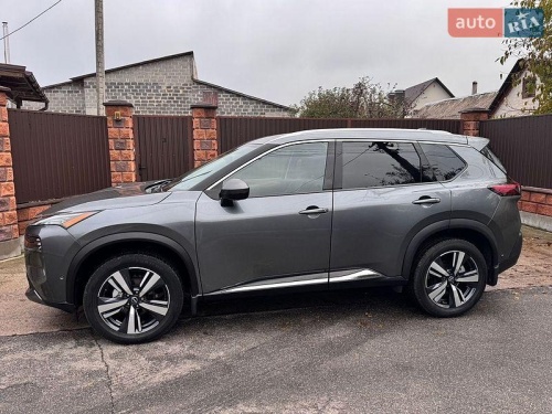 Nissan Rogue 2023