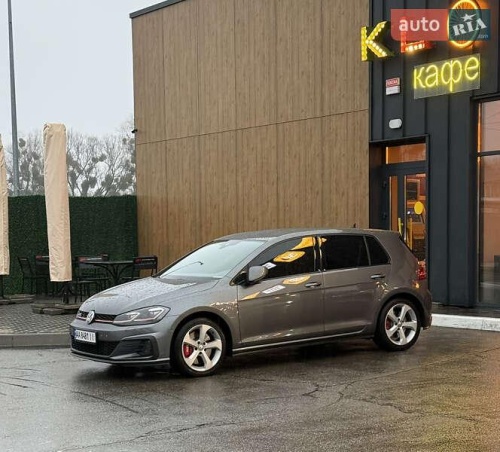 Volkswagen Golf GTI 2019