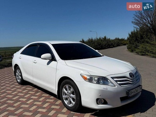 Toyota Camry 2011