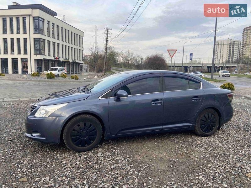 Toyota Avensis 2010