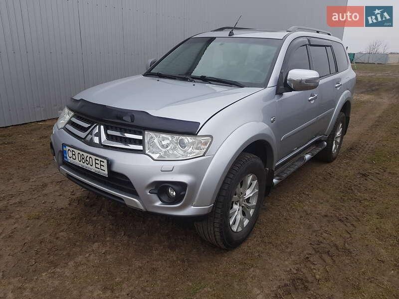 Mitsubishi Pajero Sport 2015