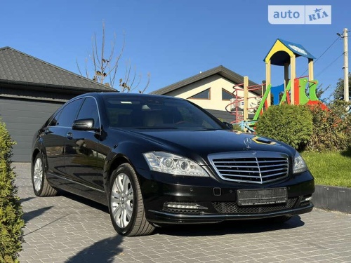 Mercedes-Benz S-Class 2013