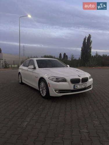 BMW 5 Series 2011