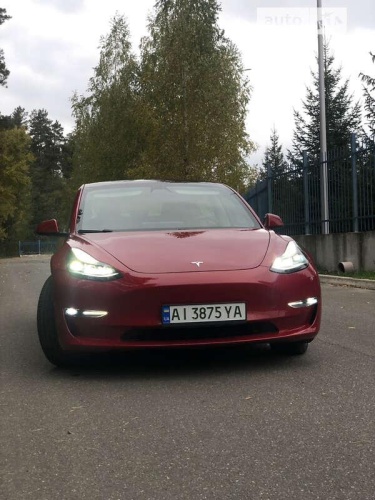 Tesla Model 3 2021