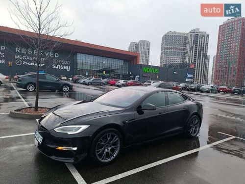 Tesla Model S 2021