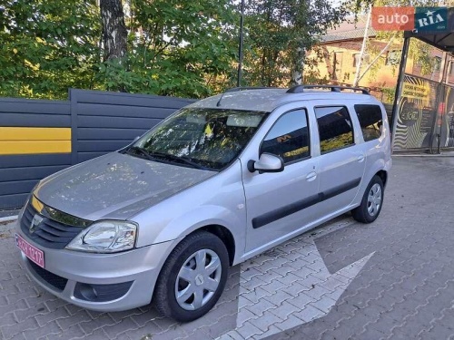 Dacia Logan 2011