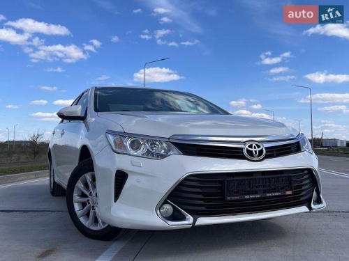Toyota Camry 2017