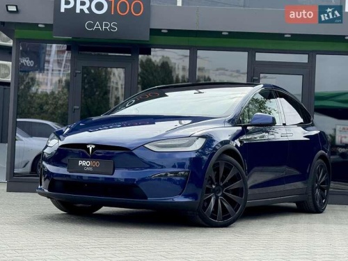 Tesla Model X 2022
