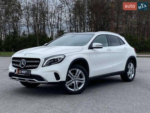 Mercedes-Benz GLA-Class 2019