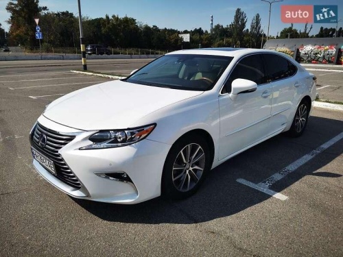 Lexus ES 2018
