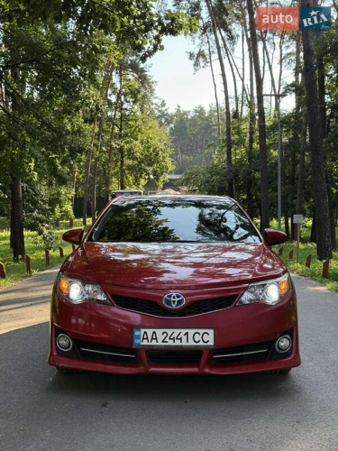 Toyota Camry 2014