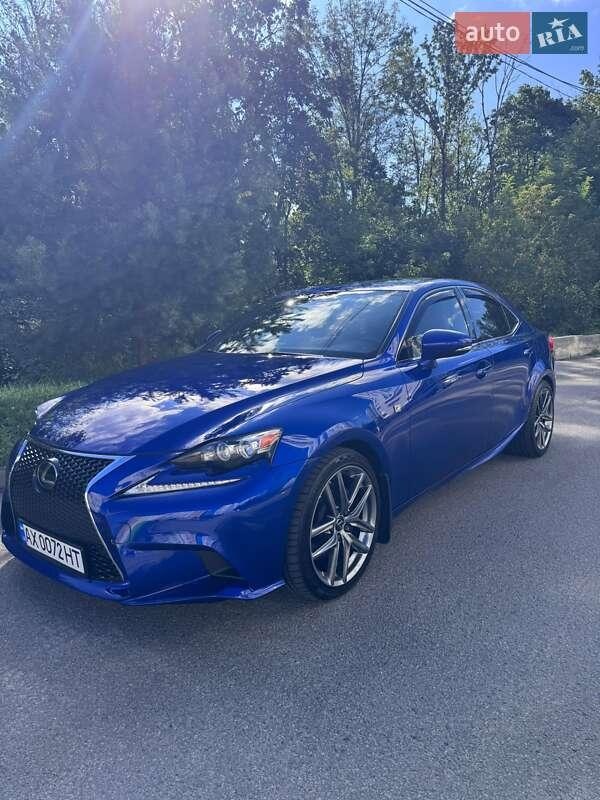 Lexus IS 2016