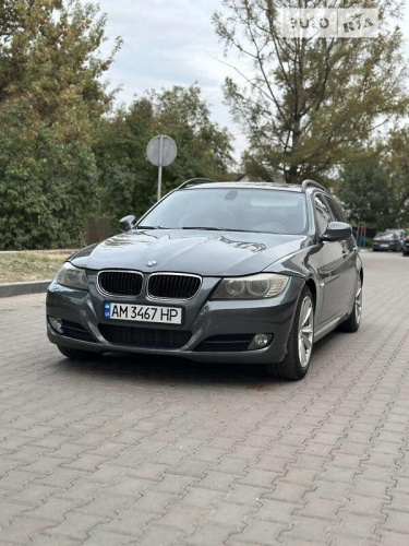 BMW 3 Series 2009