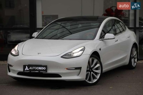 Tesla Model 3 2019
