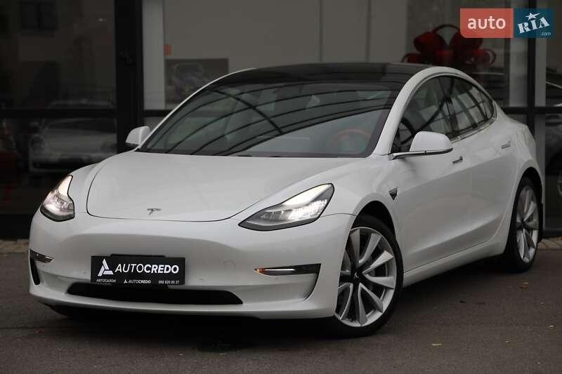 Tesla Model 3 2019
