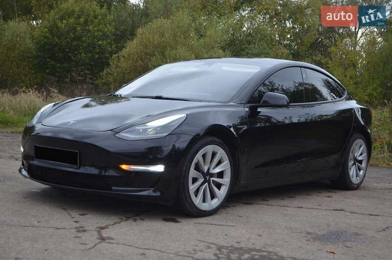 Tesla Model 3 2021