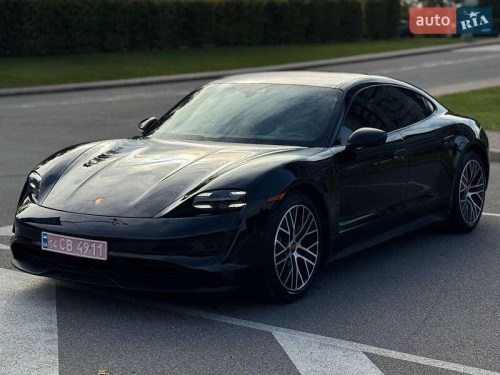 Porsche Taycan 2022