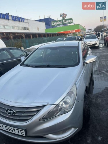 Hyundai Sonata 2012