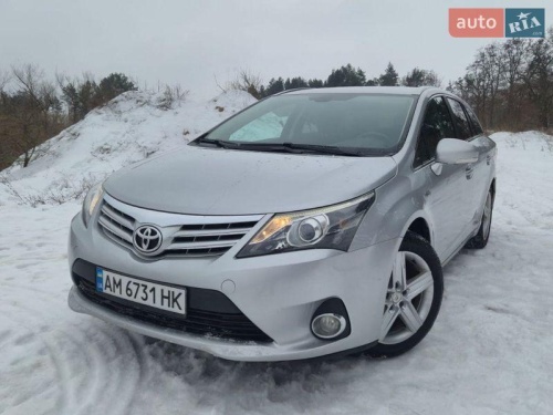 Toyota Avensis 2012