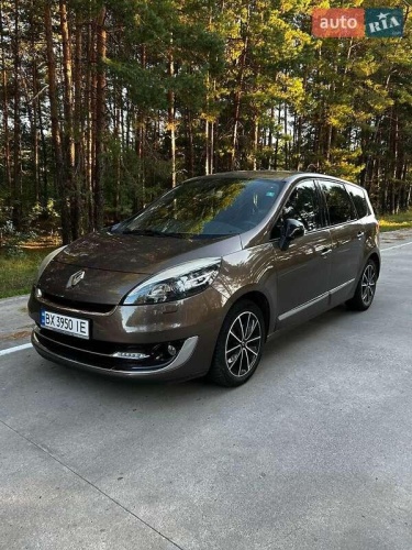 Renault Grand Scenic 2012
