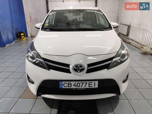 Toyota Verso 2015