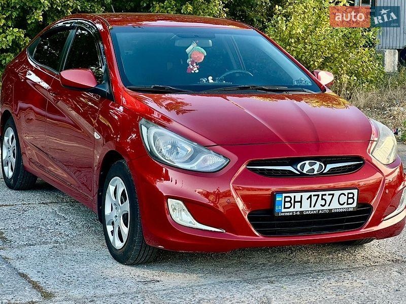 Hyundai Accent 2011