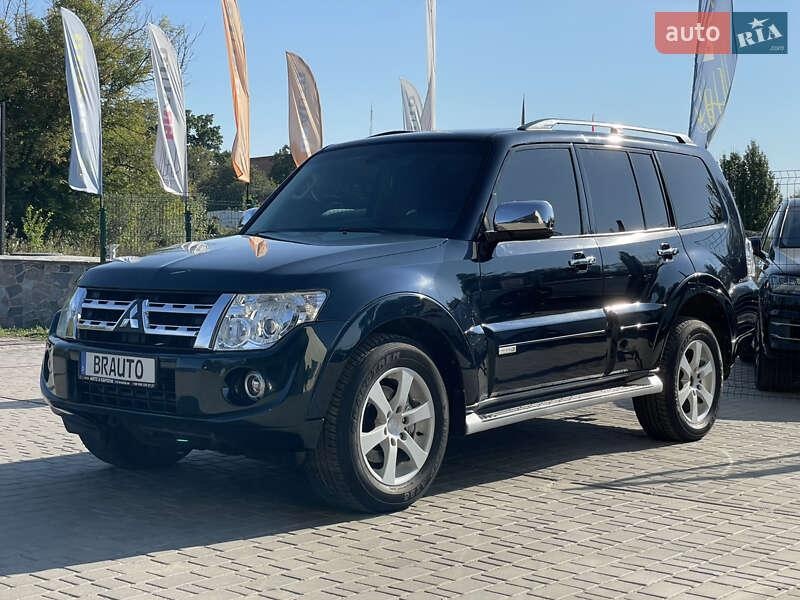 Mitsubishi Pajero 2014
