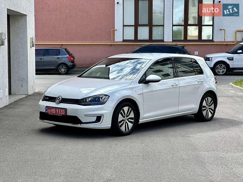 Volkswagen e-Golf 2015